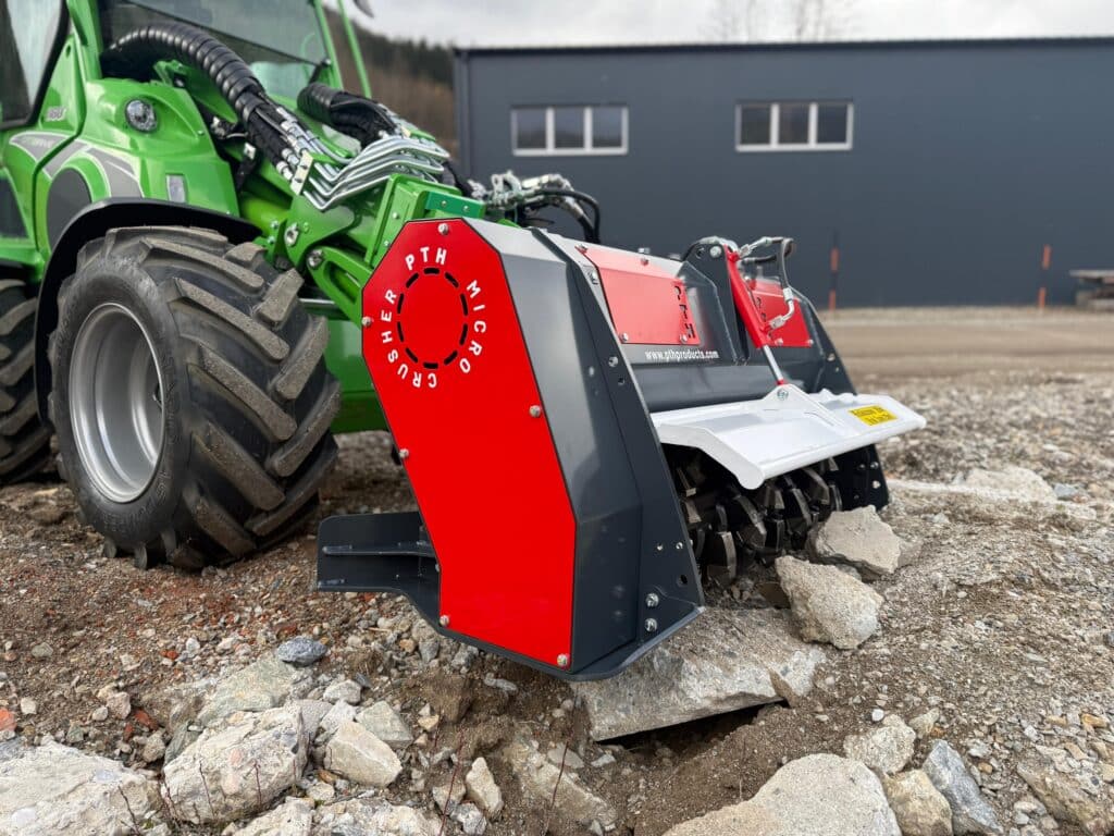 PTH MicroCrusher hydraulic on AVANT wheel loader