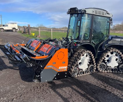 Anbau an Carraro Traktor